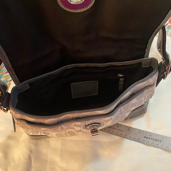 Coach Bag - Picture 7 of 8